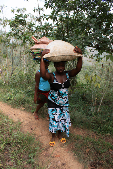Togo, villageoises, Kouma Kounda