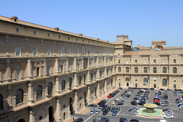 Vatican, cour du Belvédère