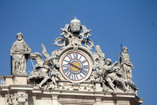 Place Saint-Pierre, horloge