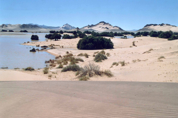 Tassili n'Ajjer, lac, dune
