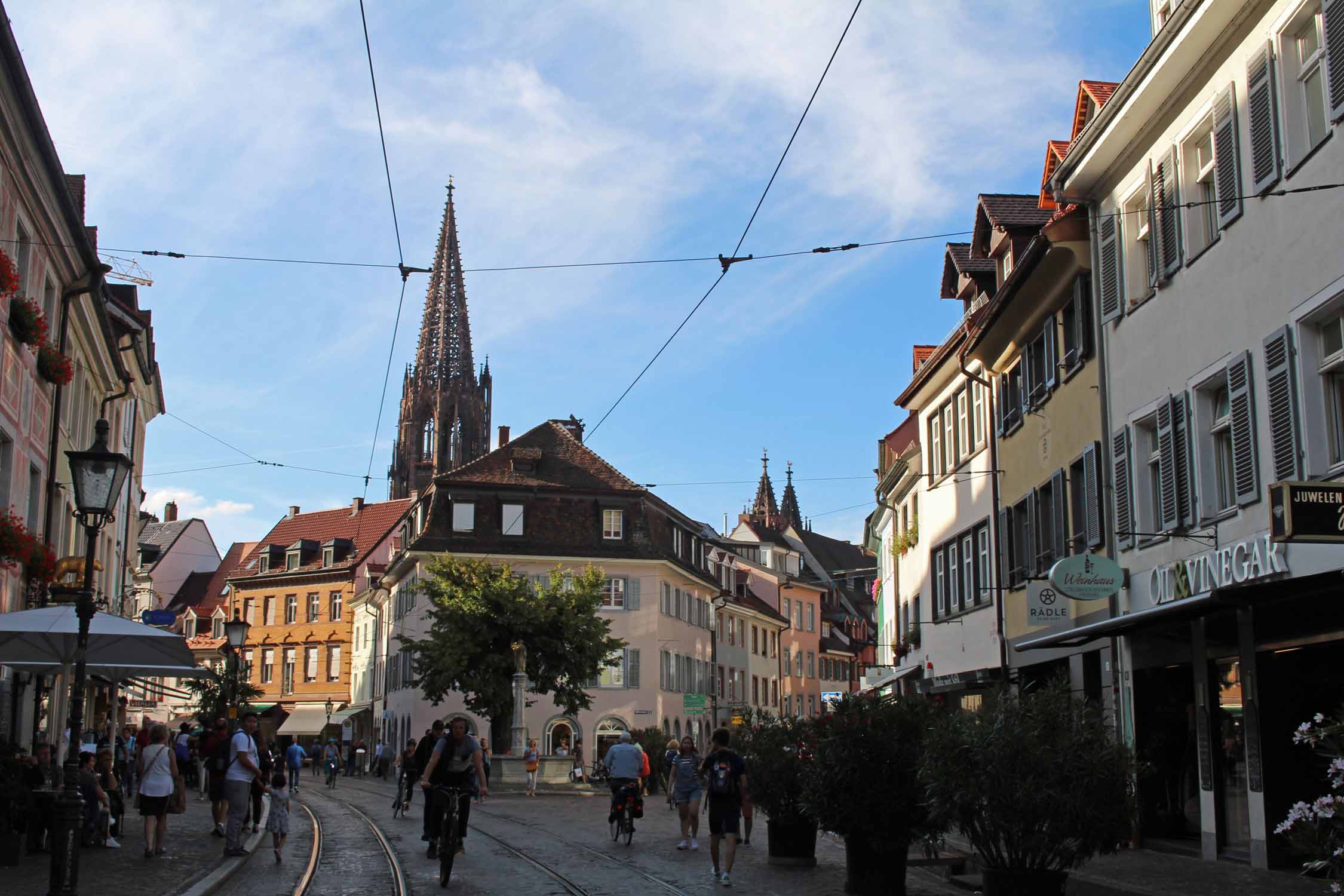 Fribourg-en-Brigsau, Augustinerplatz