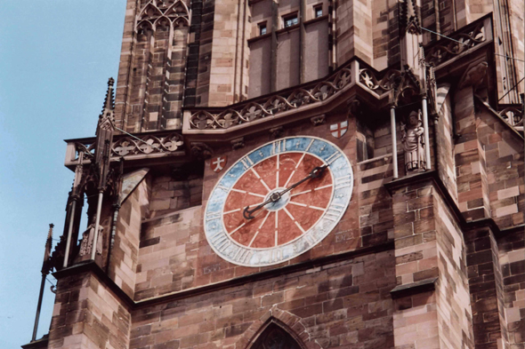 La tour de la cathédrale de Fribourg-en-Brigsau