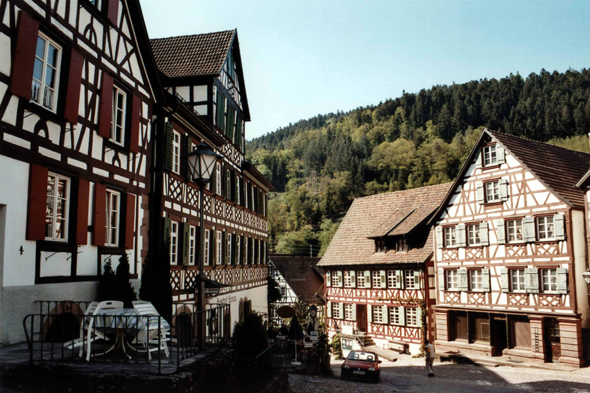 La ville typique de Schiltach, Allemagne