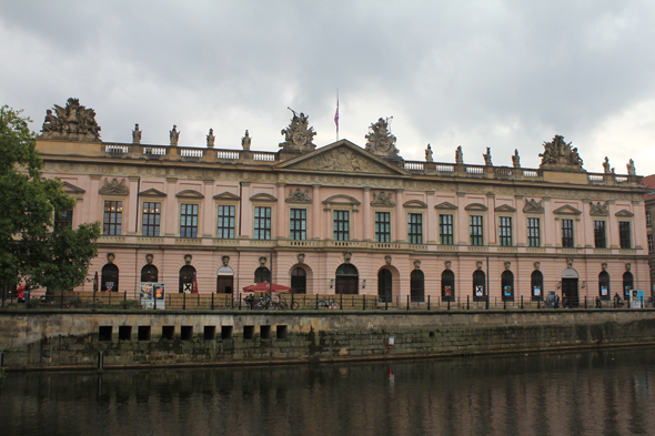 Le monument baroque Zeughaus à Berlin