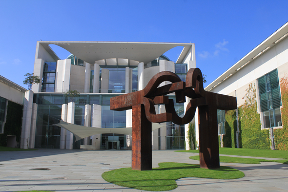 Le siège de la Chancellerie de Berlin, le Bundeskanzleramt