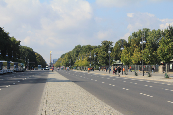 La grande avenue, l'Avenue du 17 juin de Berlin