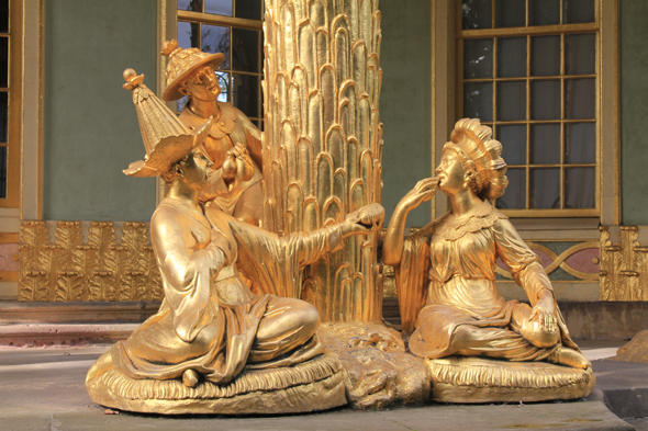 Chinesisches Teehaus et les statues dorées de Sanssouci à Potsdam