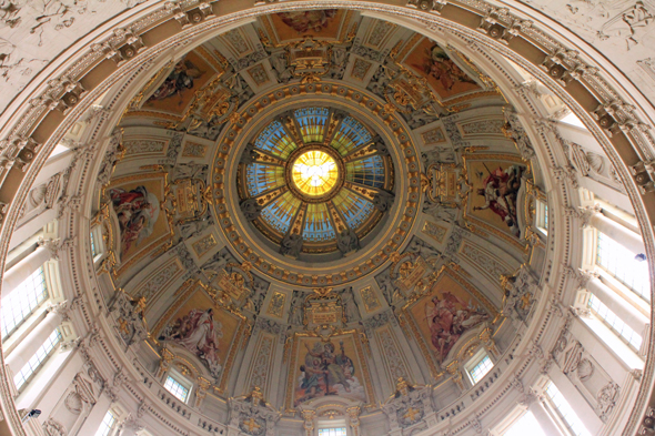 Le dôme de la cathédrale Berliner Dom de Berlin