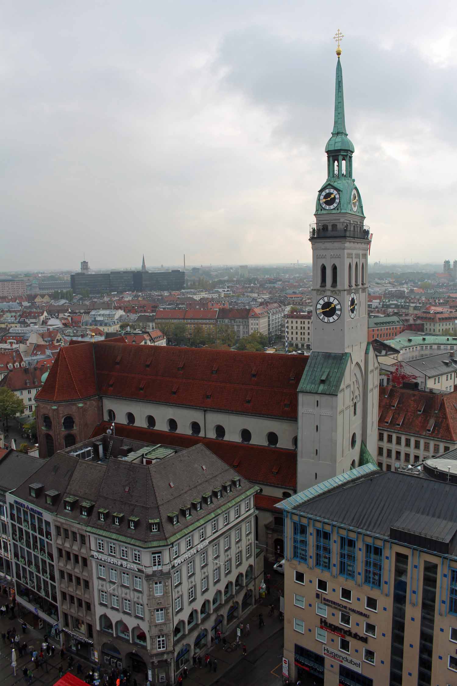 L'église gothique Saint-Pierre de Munich