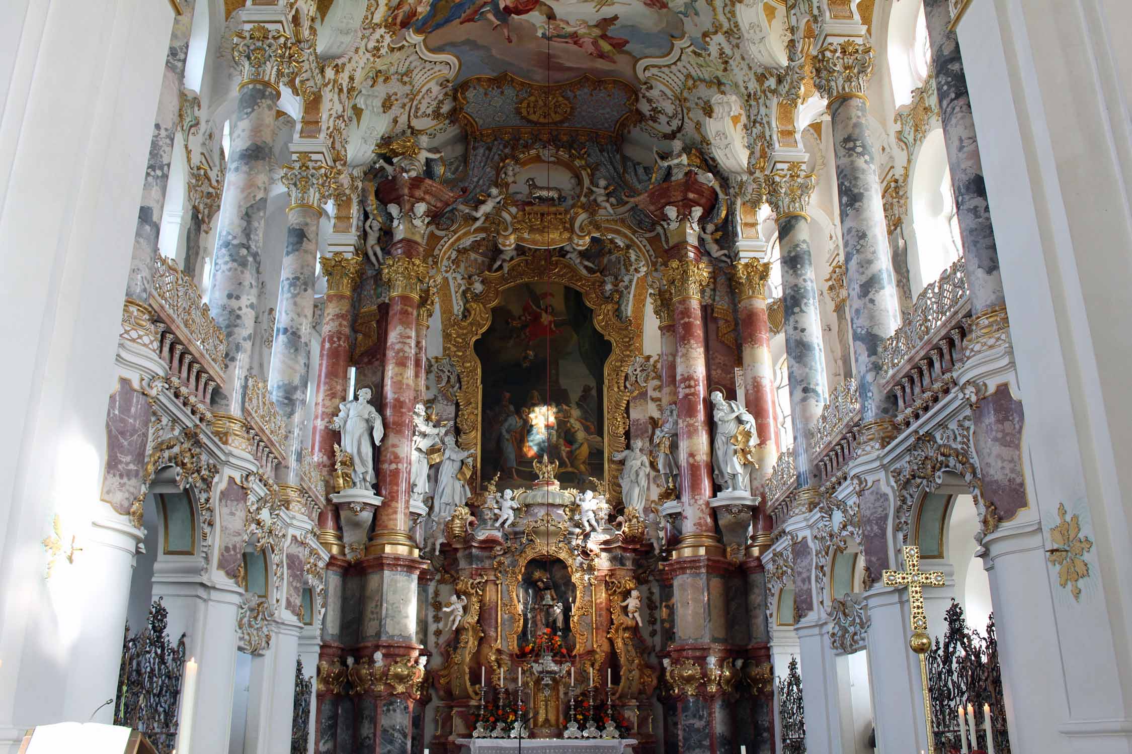La nef de l'église de Wies