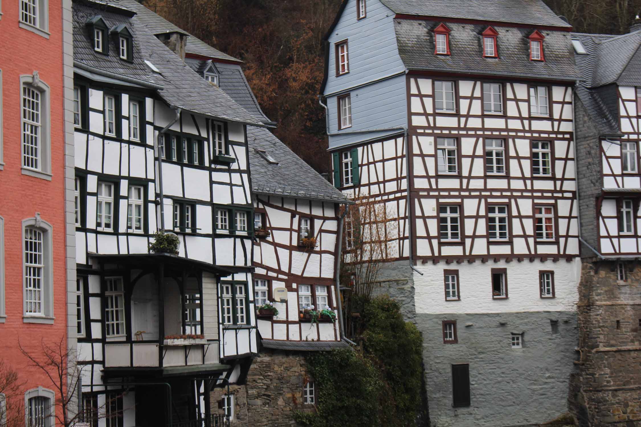 Montjoie, maisons à colombages