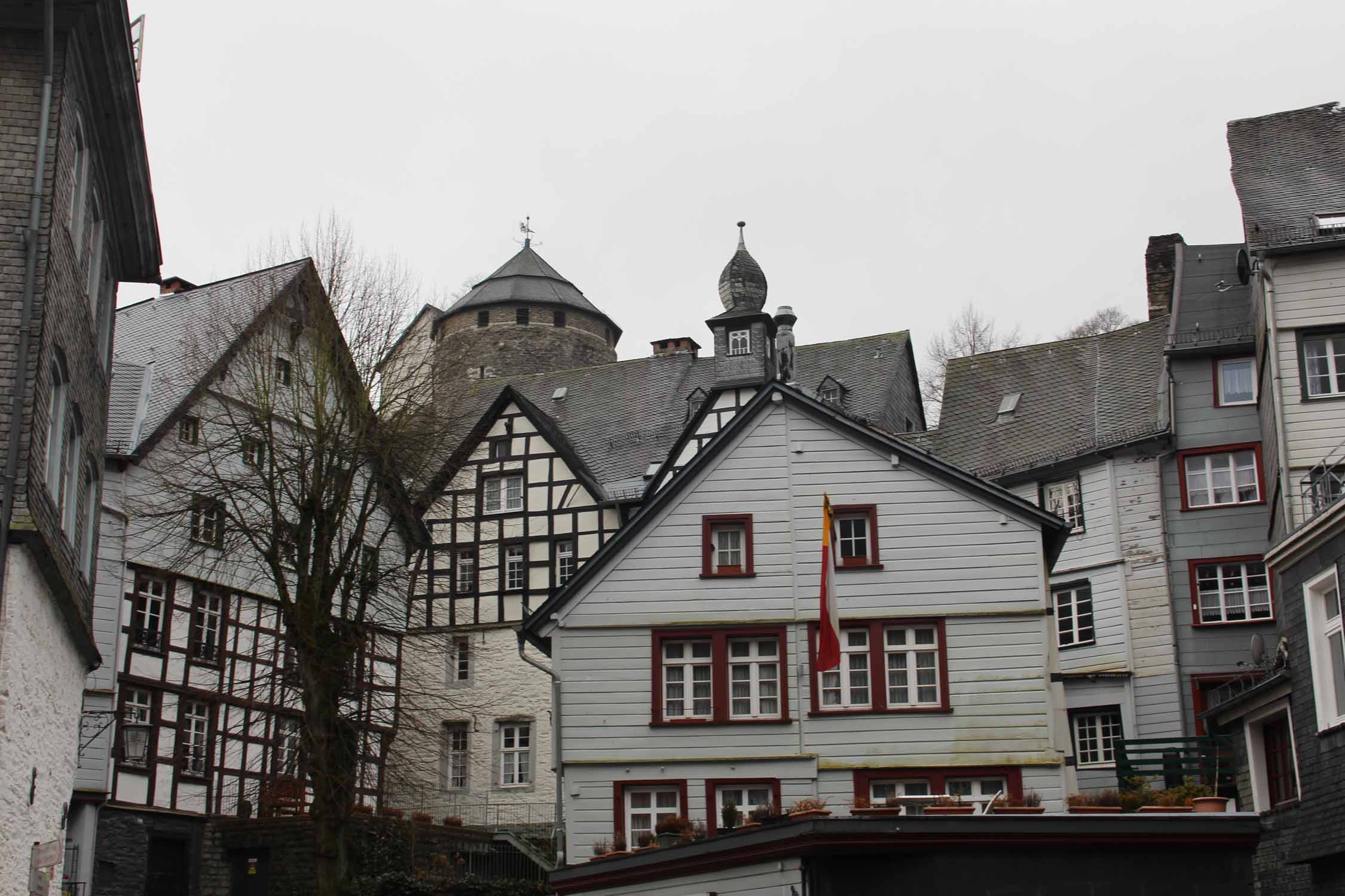 Montjoie, maisons typiques