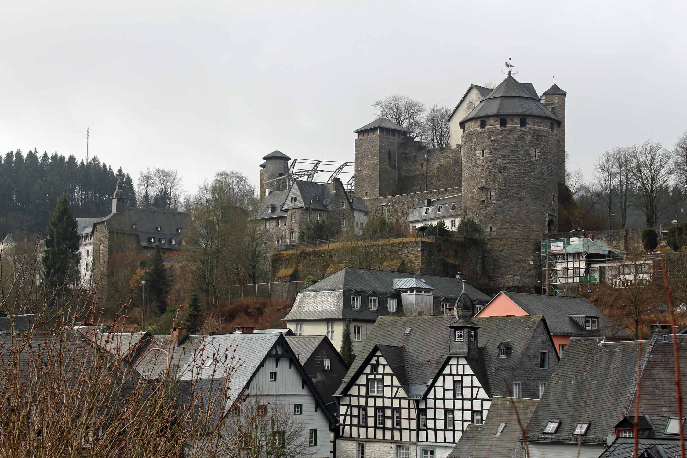 Montjoie, château des ducs de Juliers