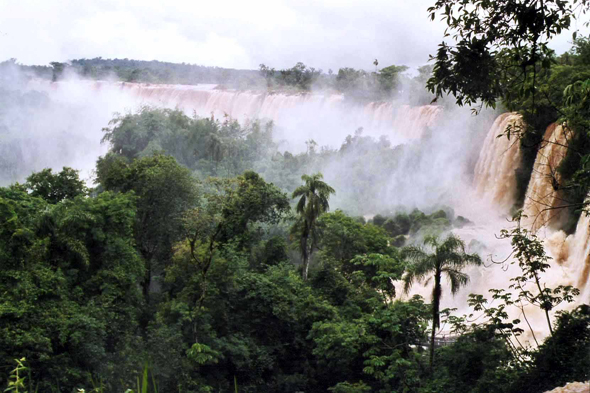 Iguazu, Chutes Salto Bernabe Mendez