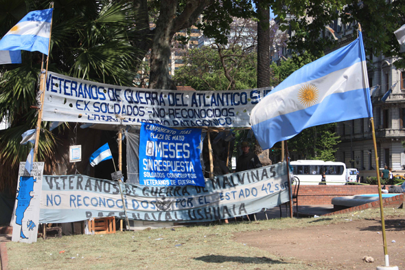 Manifestation des vétérans de la guerre des Malouines à Buenos Aires