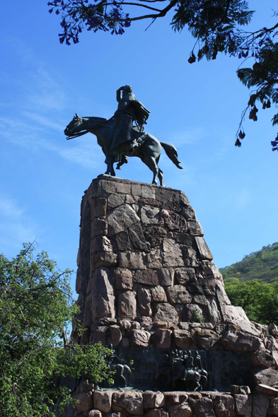 Le monument de Güemes à Salta