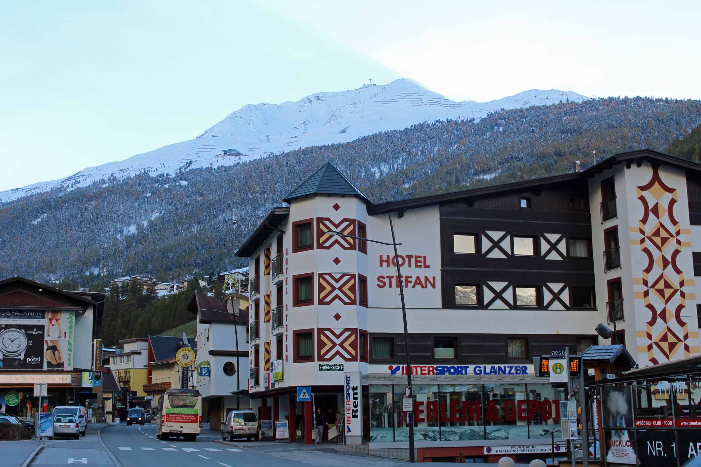 La ville de Sölden dans la vallée de l'Otztal