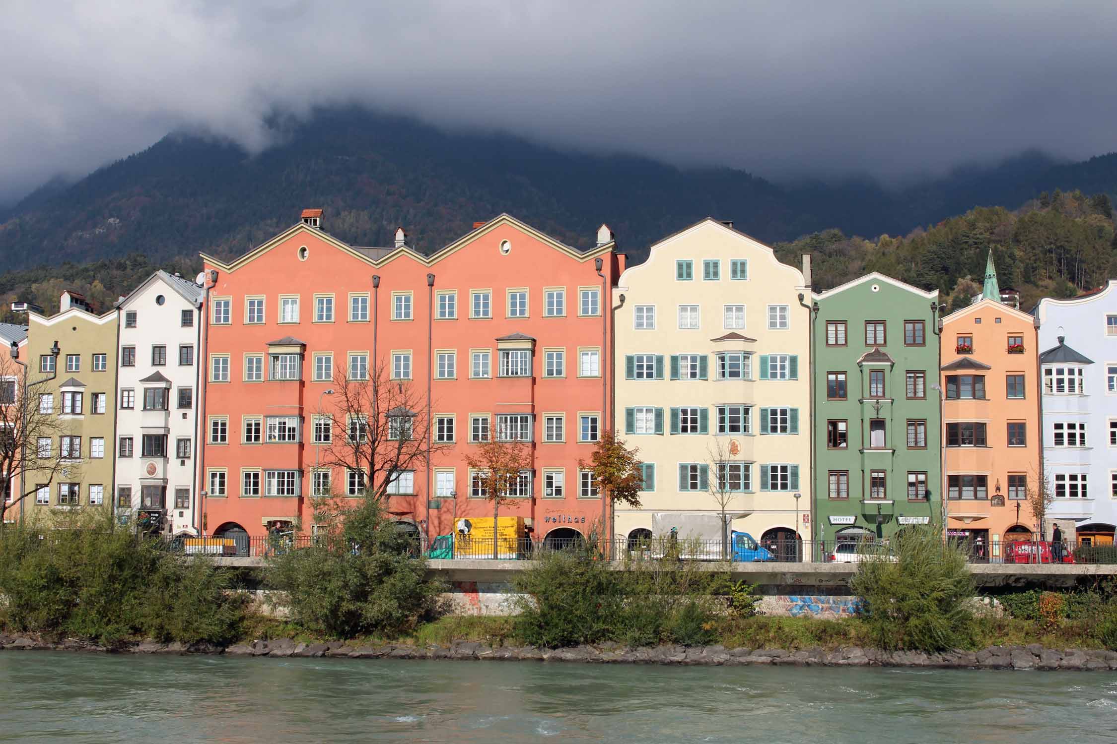 Innsbruck, façades colorées, Inn