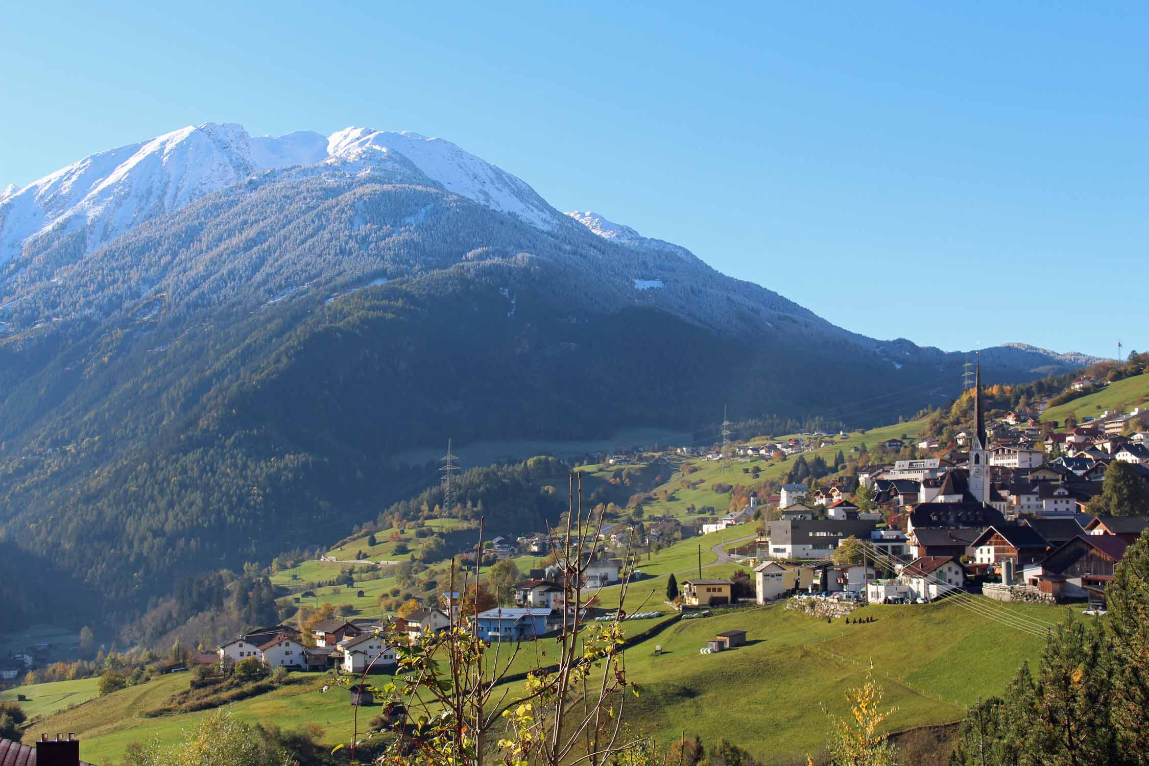 Le village de Wenns dans la vallée de Pitztal