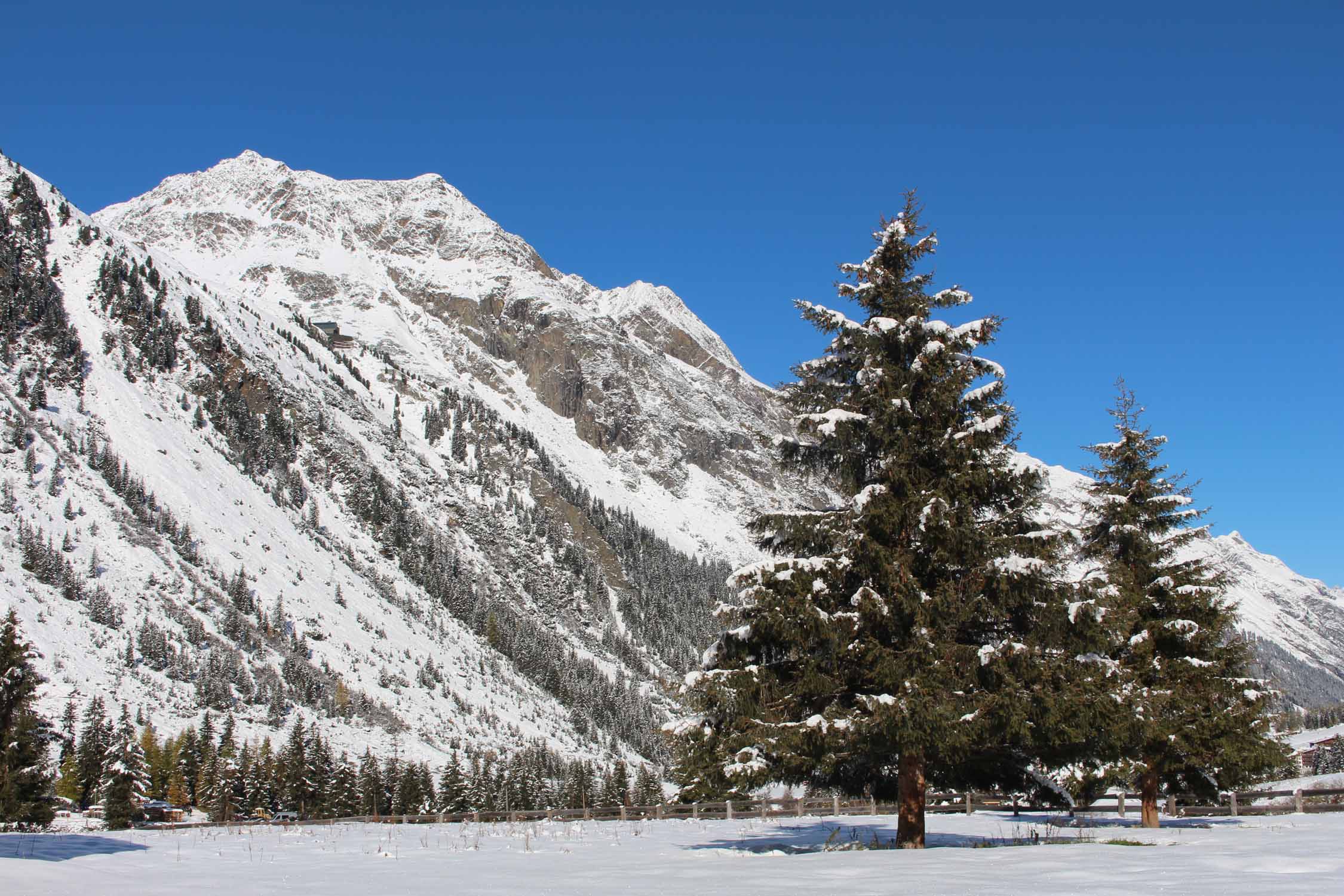 Paysage de neige à Mittelberg