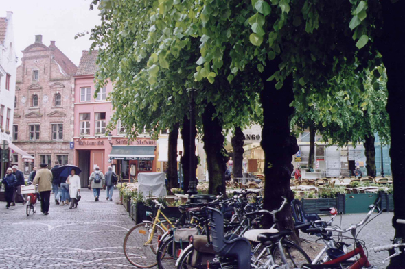 Bruges, la place Simon Stevin