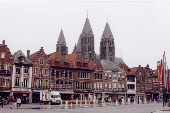Tournai, la belle Grand-Place