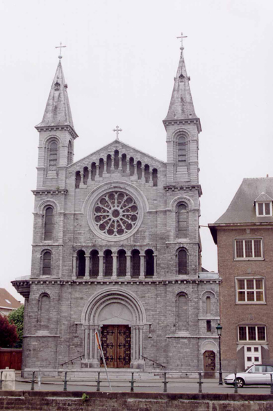 Une jolie église à Tournai
