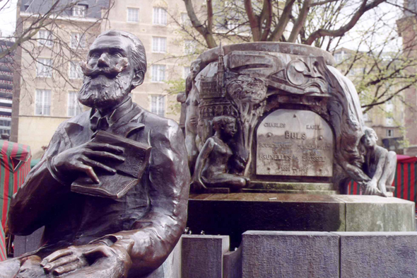 Bruxelles, la statue de Charles Buls