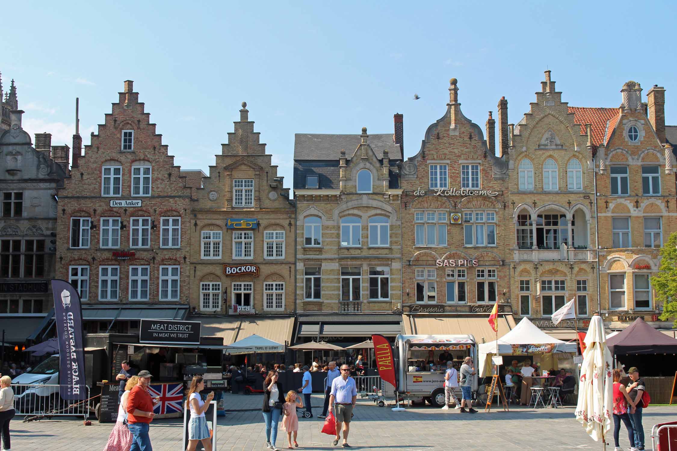 Ypres, Grand Place, façades