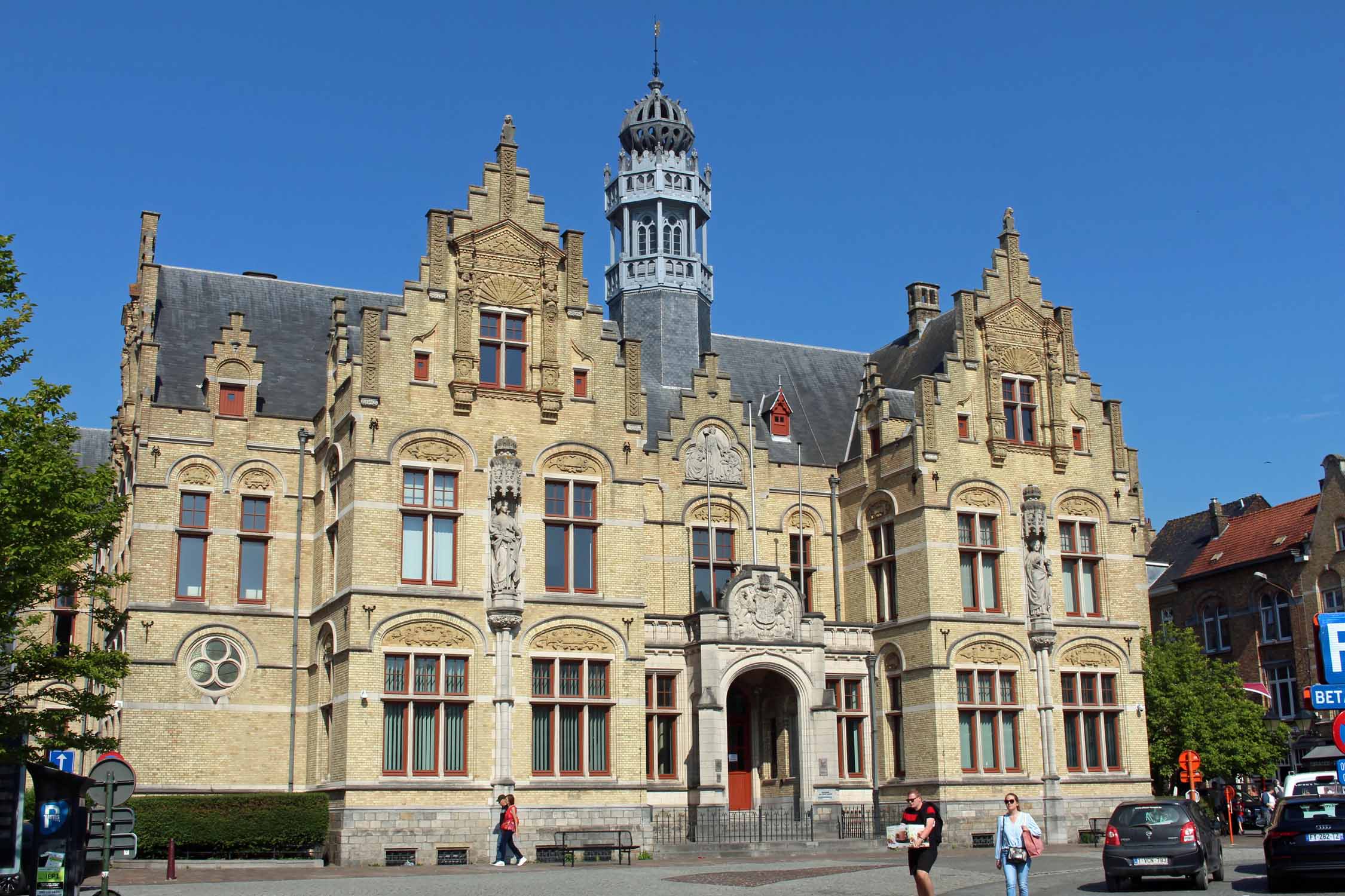Ypres, palais de justice