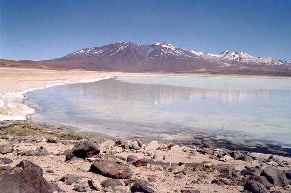 Les magnifiques lacs de la Laguna Blanca