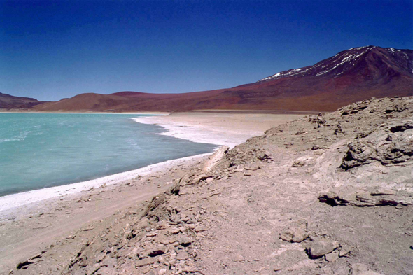 L'extraordinaire Laguna Verde en Bolivie