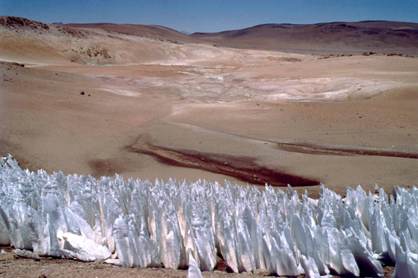 Des blocs de neige dans les Andes boliviennes