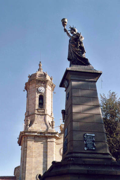 Une tour de la cathédrale de Potosi