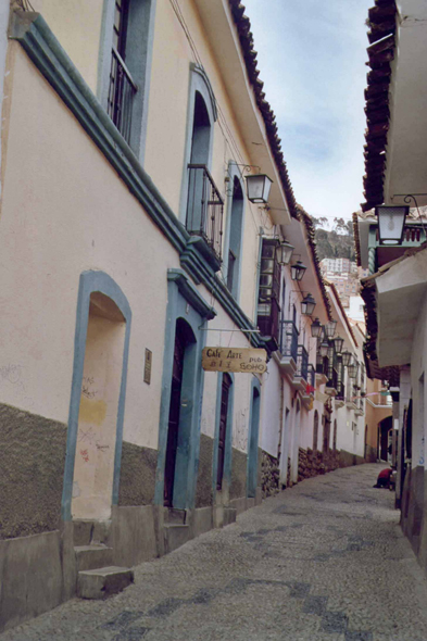 Jaen Indaburo, quartier colonial