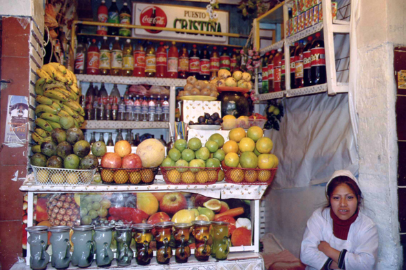 La Paz, une marchande de fruits