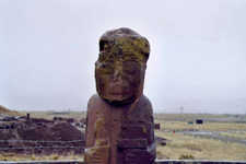 Statue anthropomorphe de Tiahuanaco