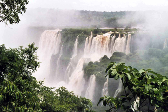 Iguacu, chutes Salto Tres Mosqueteros