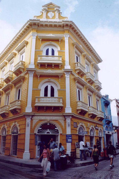 Carthagène, rue colorée, Colombie