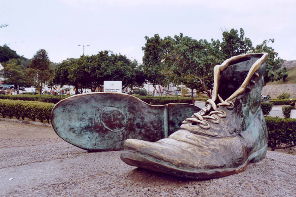 Carthagène, Zapatos Viejos