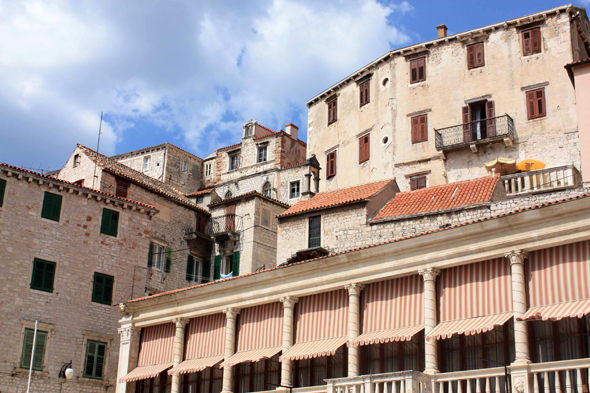 Sibenik, Loge municipale