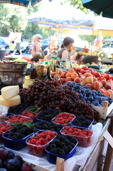 Marché de Trogir, fruits rouges