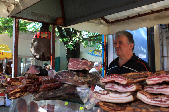 Trogir, marché, charcuterie