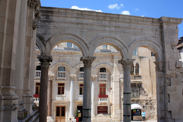 Split, Palais de Dioclétien, péristyle