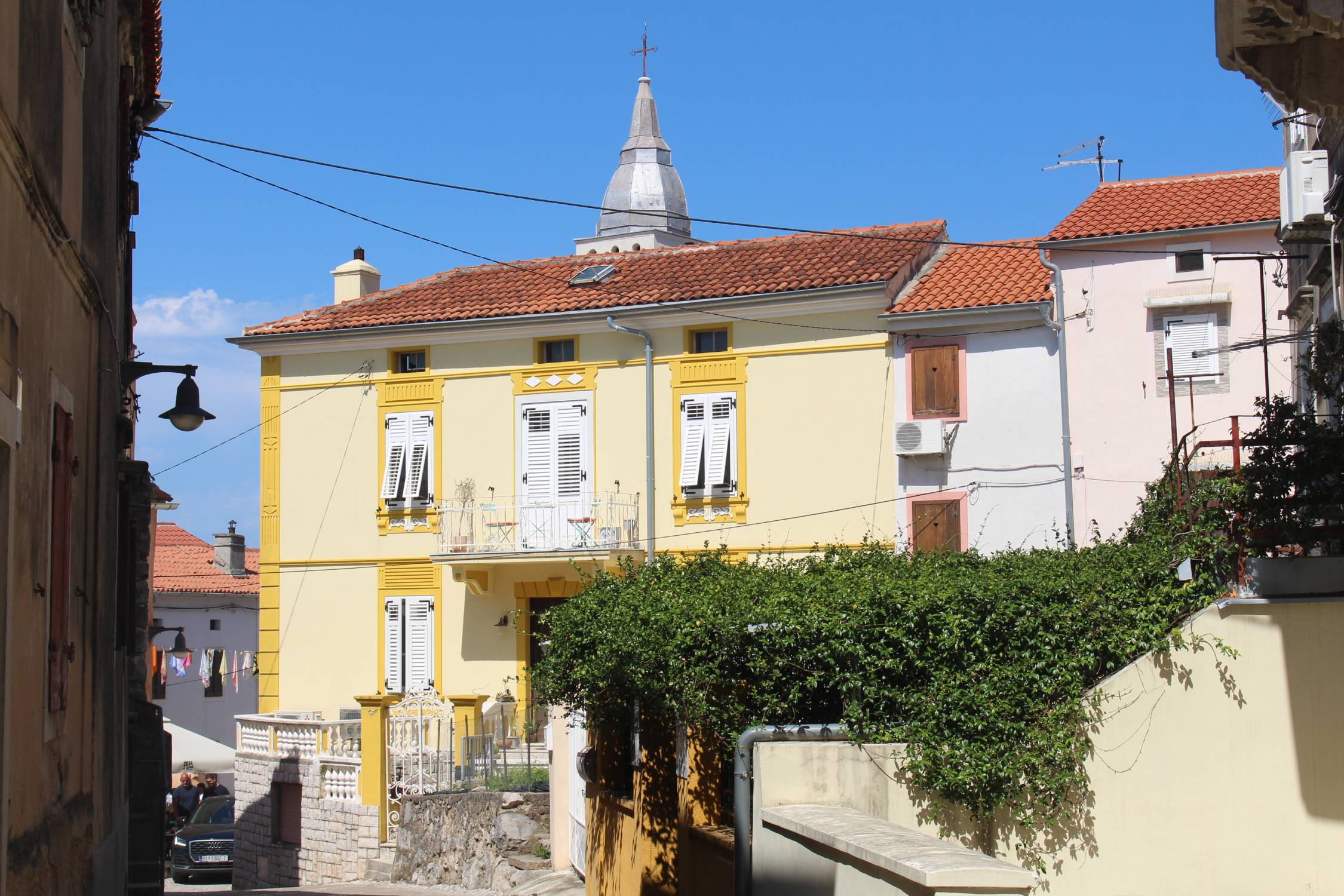 Ile de Krk, Omišalj, maison colorée