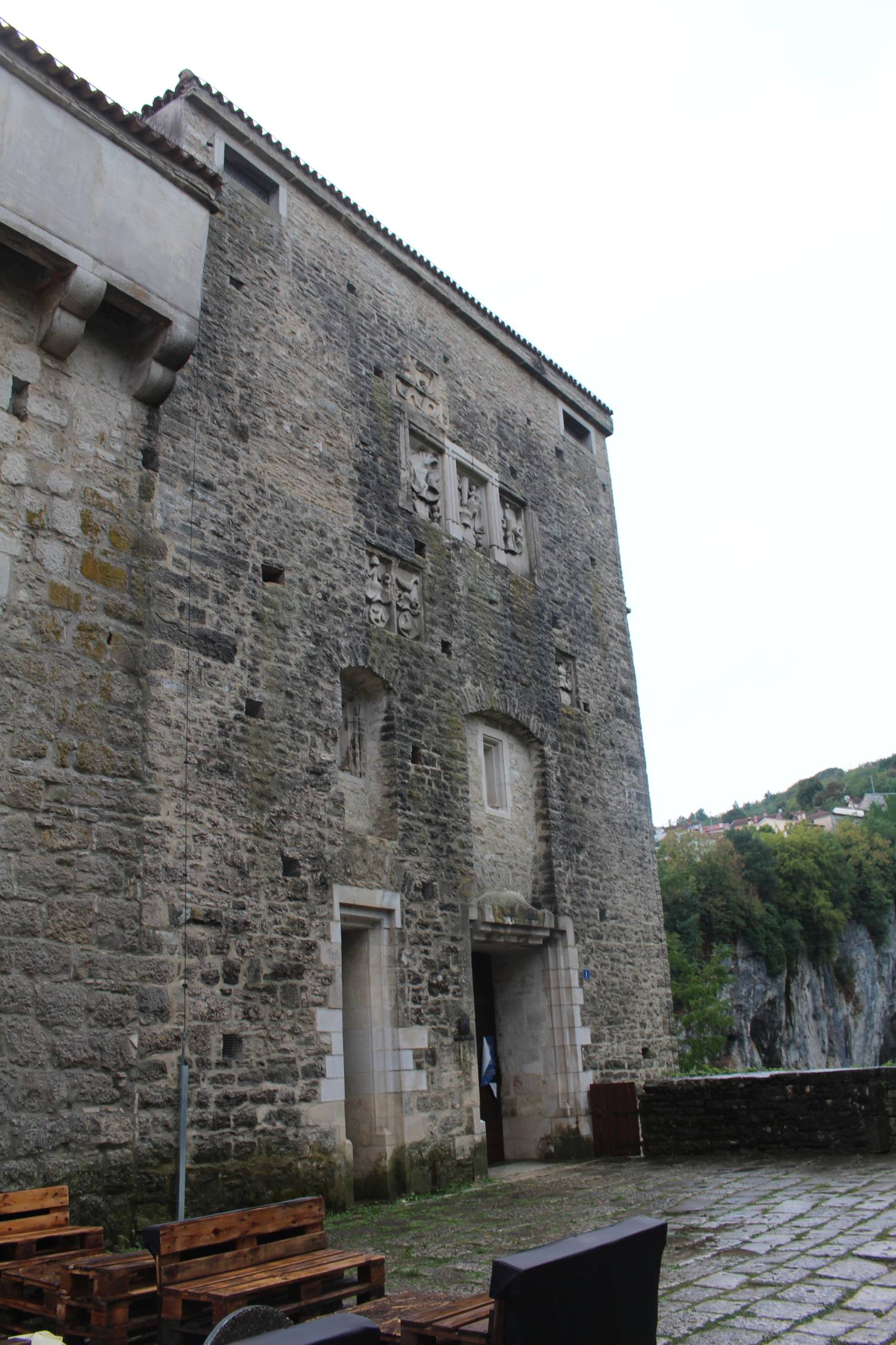 Pazin, château, entrée