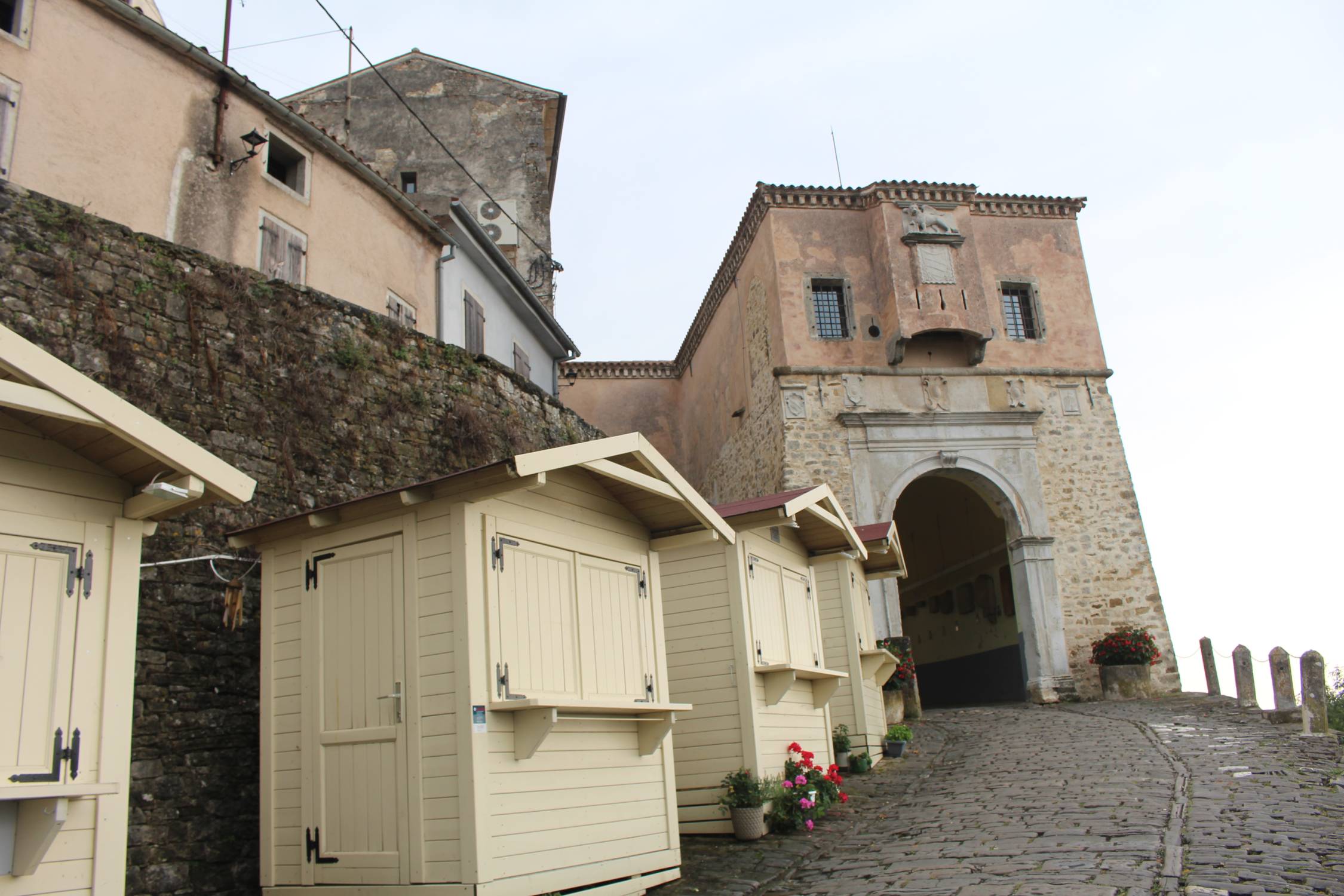 Motovun, porte de la ville