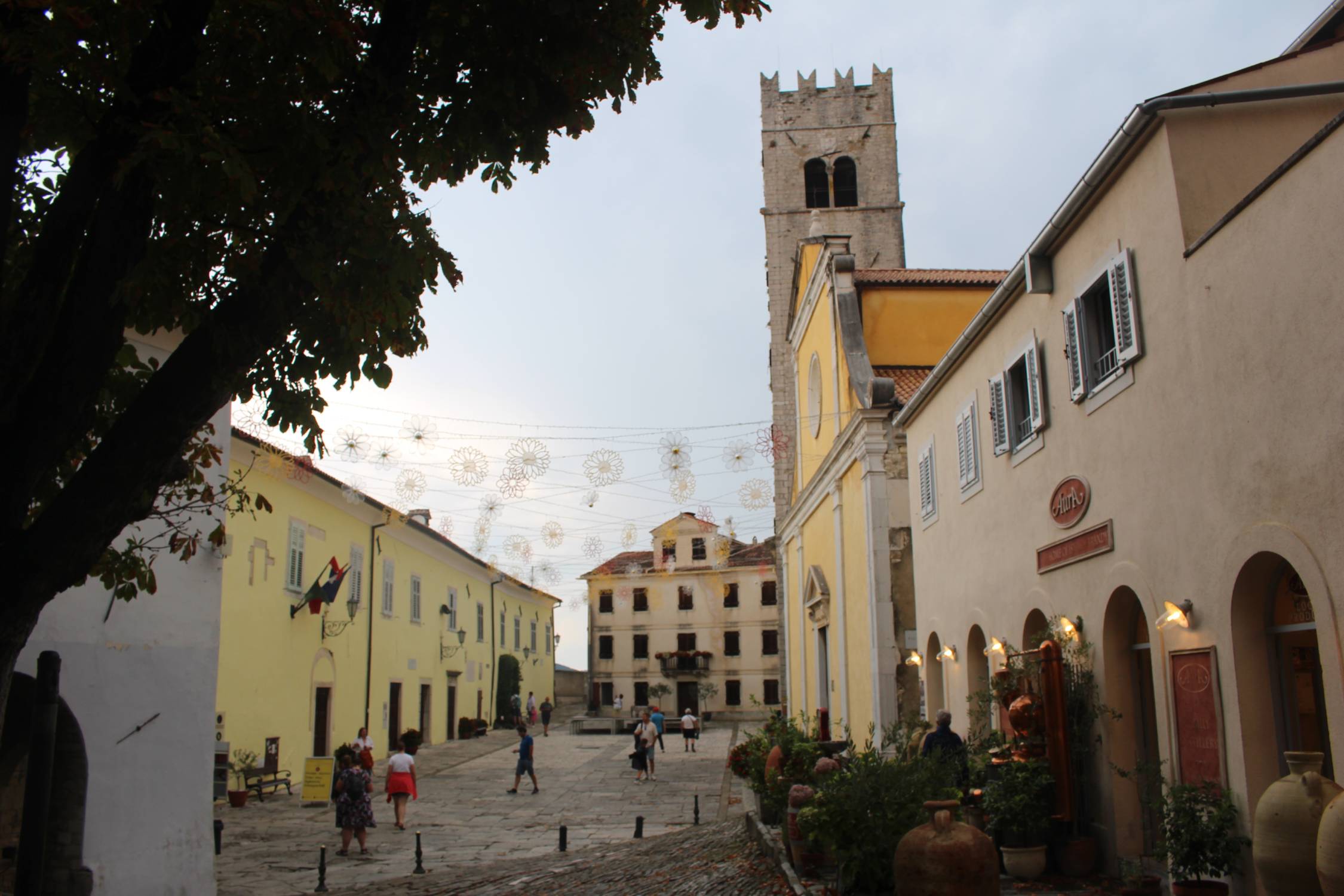 Motovun, place centrale