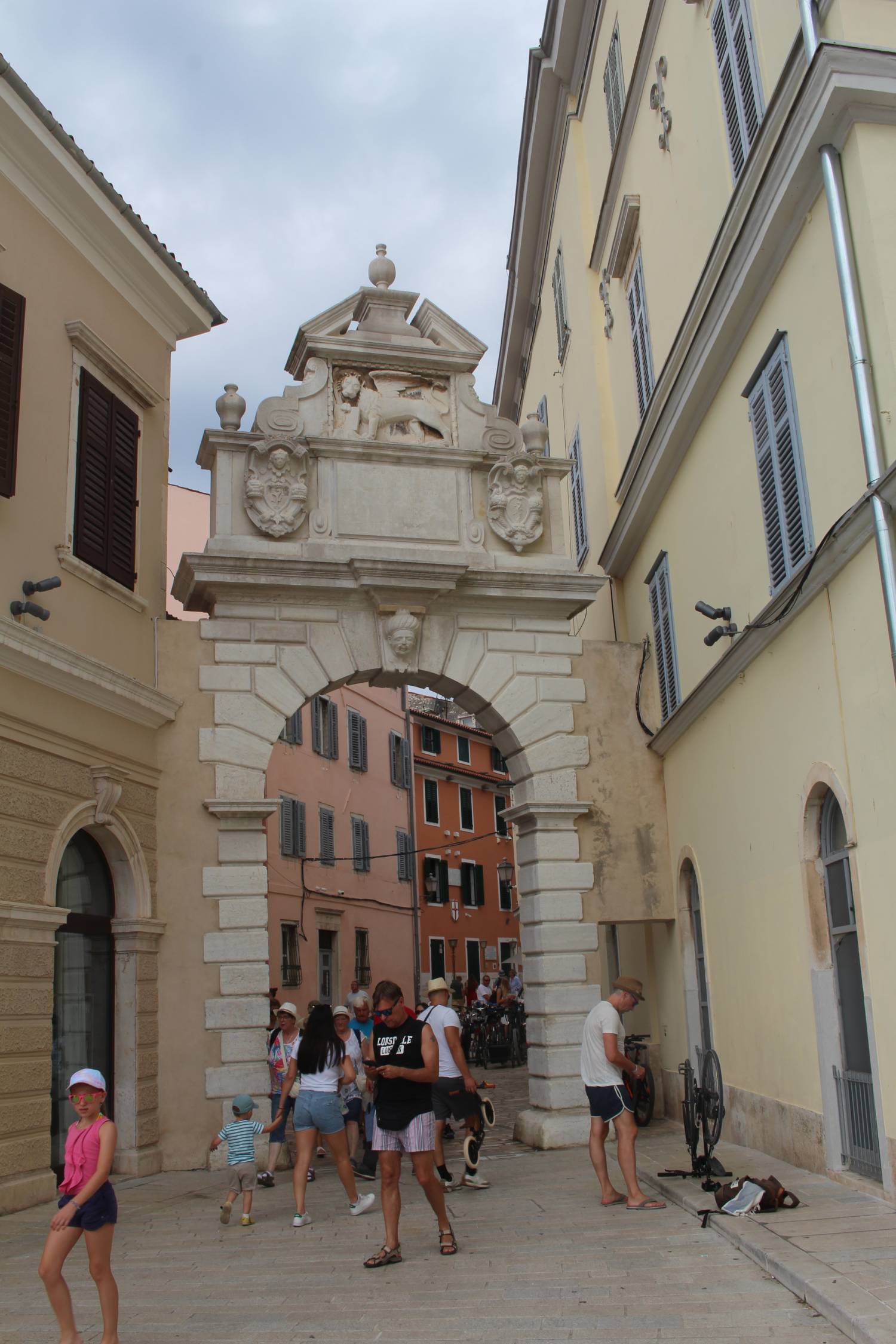 Rovinj, arche de Balbi