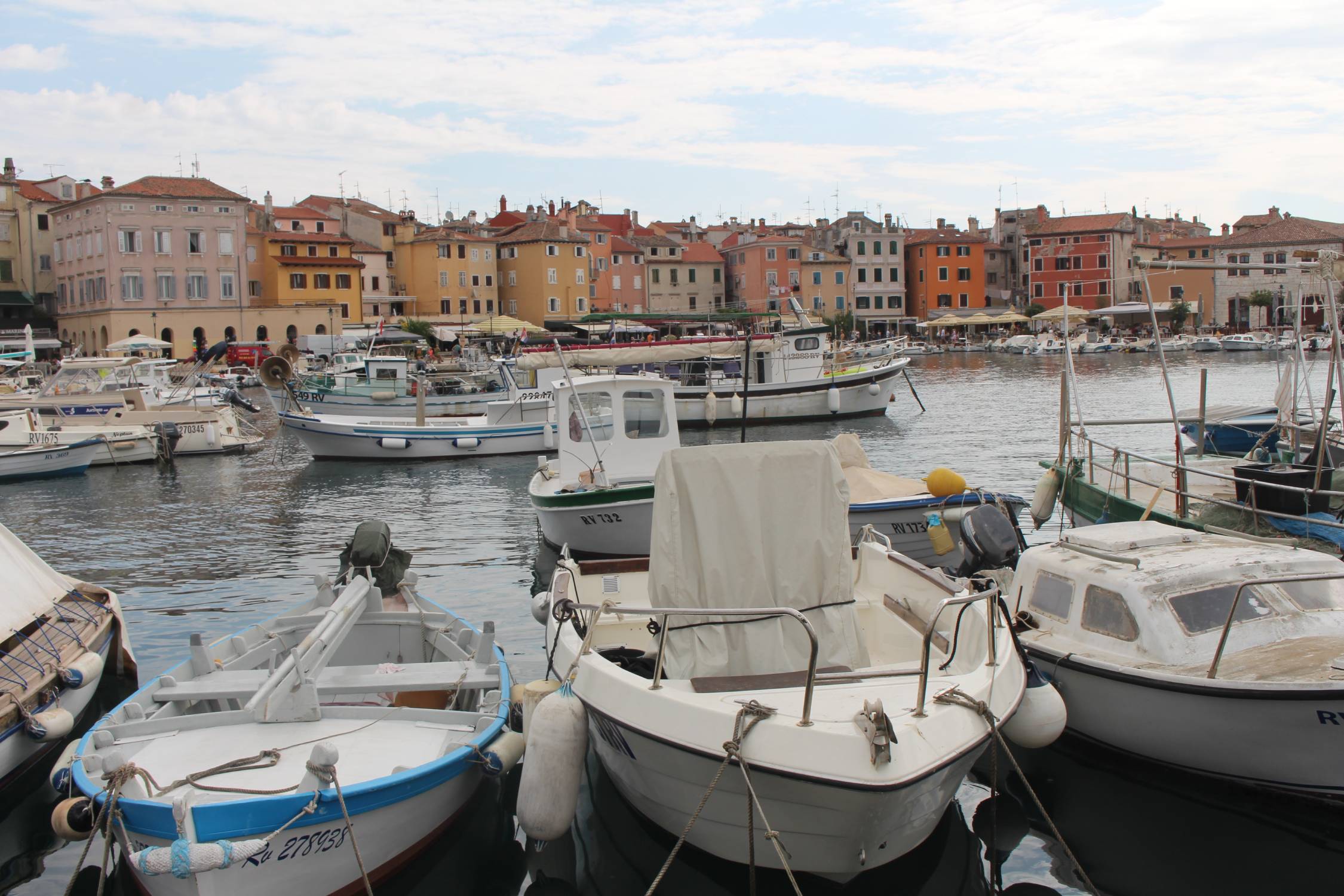 Rovinj, port, bateaux